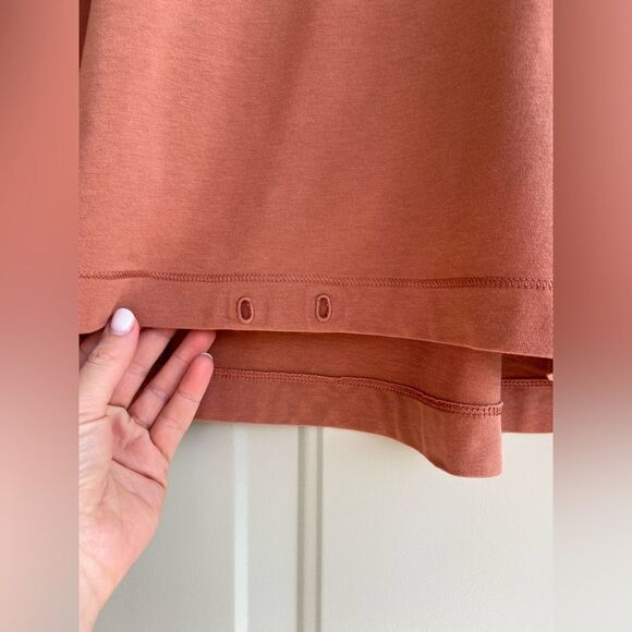 Lululemon Women’s Short Sleeve Tee Size 2 - Picture 5 of 11